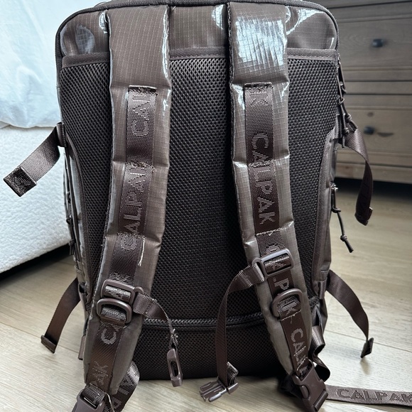 CALPAK Brown Terra 26L Laptop Duffel Backpack - Picture 3 of 8